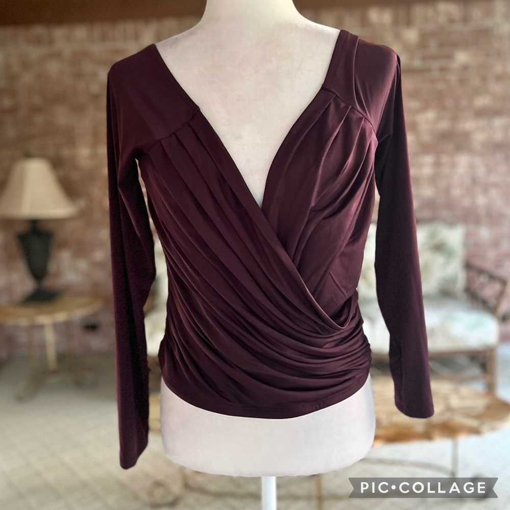 Express Body Contour Plum Crop Ruched Knit Top L